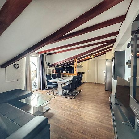 Knezevic Apartments Crikvenica Esterno foto
